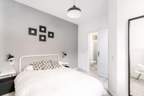 SVL - Sunny and bright apartment at historical Center Seville